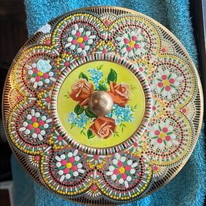 Daher England Mid Century Embossed Metal Container w Vintage WiredFlowers